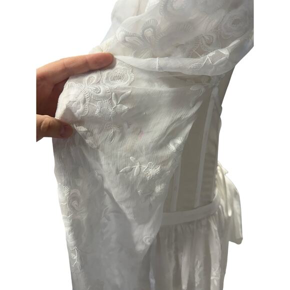 V. Chapman Carmella Long-Sleeve Ruffled Chiffon Maxi Dress - Picture 8 of 15